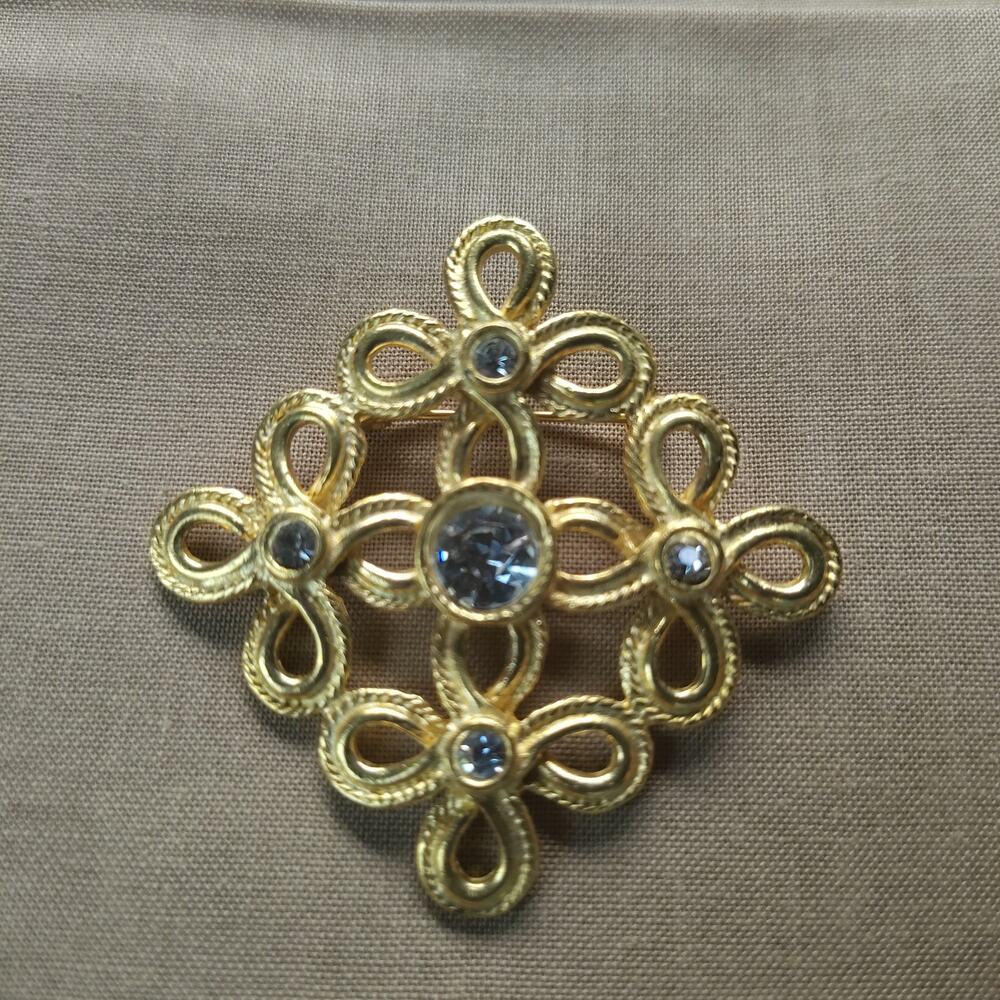 Vintage Gold‎ Tone Celtic Style Scroll Twisted Cross Brooch w/ Clear Rhinestones